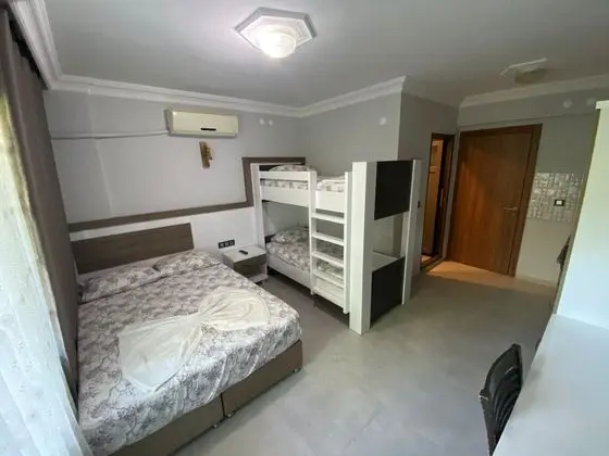 4 KİŞİLİK SUPERİOR AİLE ODASI