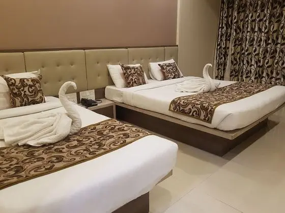 Business Oda, 6 Yatak Odası, Balkon, Şehir Manzaralı