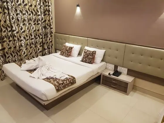 Business Oda, 6 Yatak Odası, Balkon, Şehir Manzaralı