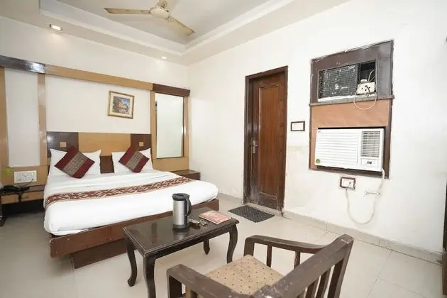 Deluxe Tek Büyük Yataklı Oda, 1 Büyük (Queen) Boy Yatak, Sigara İçilebilir, Şehir Manzaralı