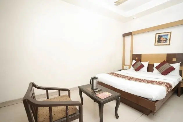 Deluxe Tek Büyük Yataklı Oda, 1 Büyük (Queen) Boy Yatak, Sigara İçilebilir, Şehir Manzaralı