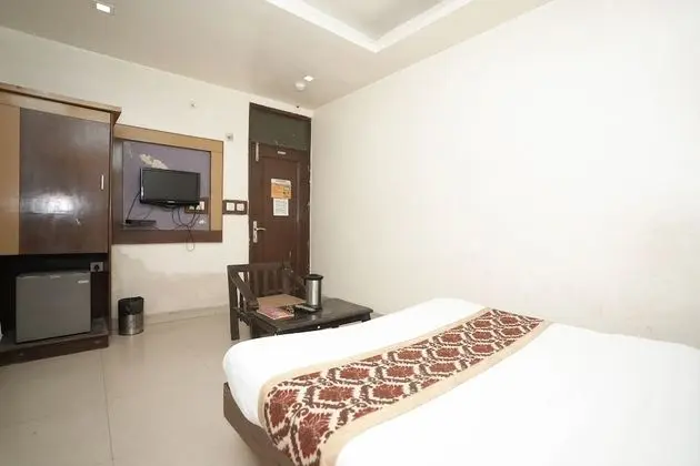 Deluxe Tek Büyük Yataklı Oda, 1 Büyük (Queen) Boy Yatak, Sigara İçilebilir, Şehir Manzaralı