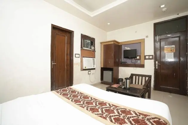Deluxe Tek Büyük Yataklı Oda, 1 Büyük (Queen) Boy Yatak, Sigara İçilebilir, Şehir Manzaralı