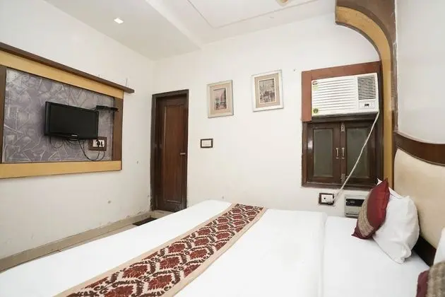 Deluxe Tek Büyük Yataklı Oda, 1 Büyük (Queen) Boy Yatak, Sigara İçilebilir, Şehir Manzaralı