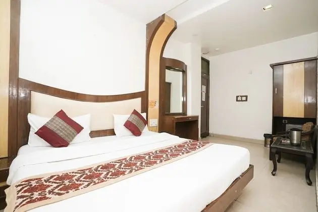 Deluxe Tek Büyük Yataklı Oda, 1 Büyük (Queen) Boy Yatak, Sigara İçilebilir, Şehir Manzaralı