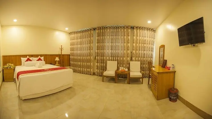 Deluxe Tek Büyük Yataklı Oda