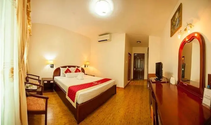Deluxe Tek Büyük Yataklı Oda
