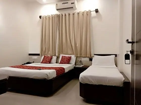 Deluxe Üç Kişilik Oda
