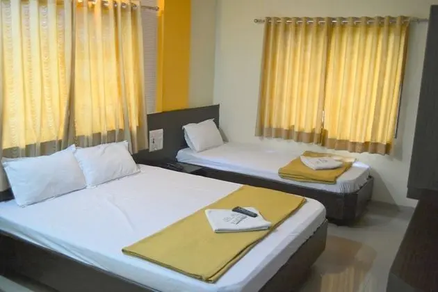 Deluxe Üç Kişilik Oda (A/C)