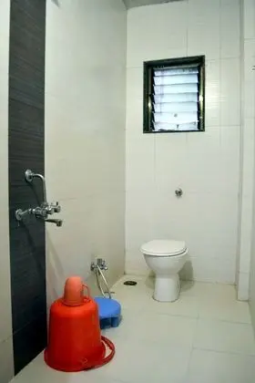 Deluxe Üç Kişilik Oda (A/C)