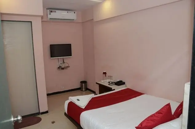 Basic Tek Kişilik Oda, 1 Yatak Odası, Sigara İçilebilir, Şehir Manzaralı