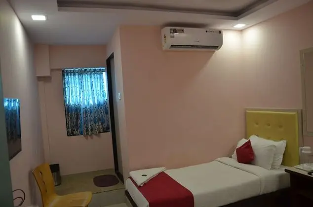 Basic Tek Kişilik Oda, 1 Yatak Odası, Sigara İçilebilir, Şehir Manzaralı