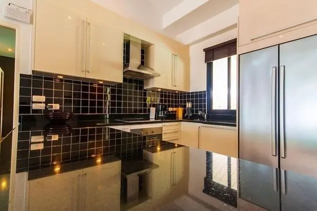 Çatı Katı Süiti (Penthouse)