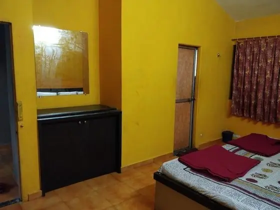 Basic Üç Kişilik Oda