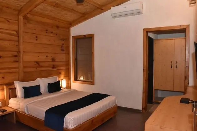 Superior Kır Evi