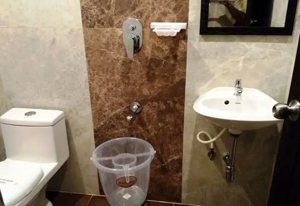 Premium Tek Büyük Yataklı Oda