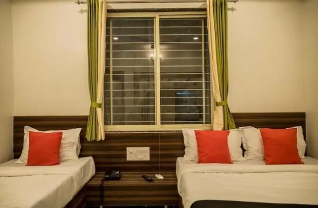 Deluxe Üç Kişilik Oda