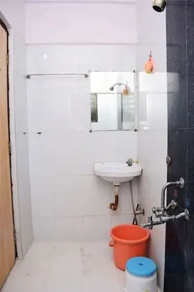 Deluxe Tek Büyük Yataklı Oda (NON AC)
