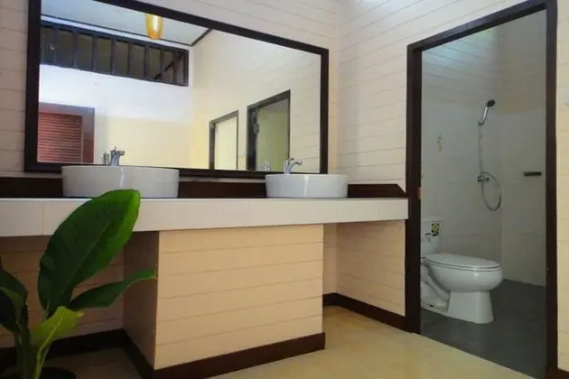 Standard House Bungalow, Shared Bathroom (Free Boat Transfer - Round Trip)