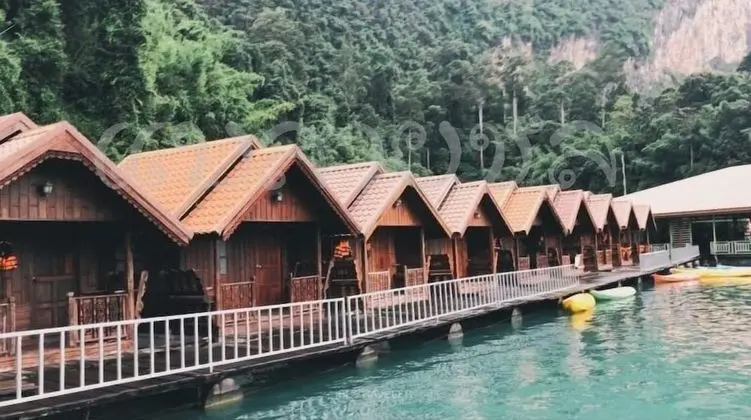 Wooden House Bungalow, En - Suite Bathroom (Free Boat Transfer - Round Trip)