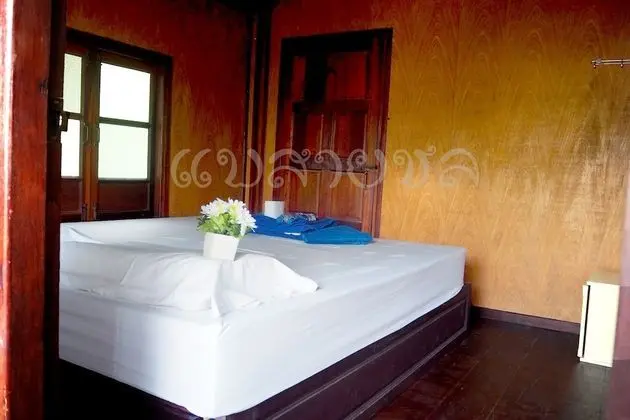 Wooden House Bungalow, En - Suite Bathroom (Free Boat Transfer - Round Trip)