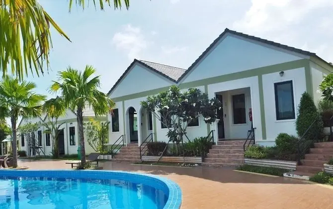 Deluxe Double Room , Garden View