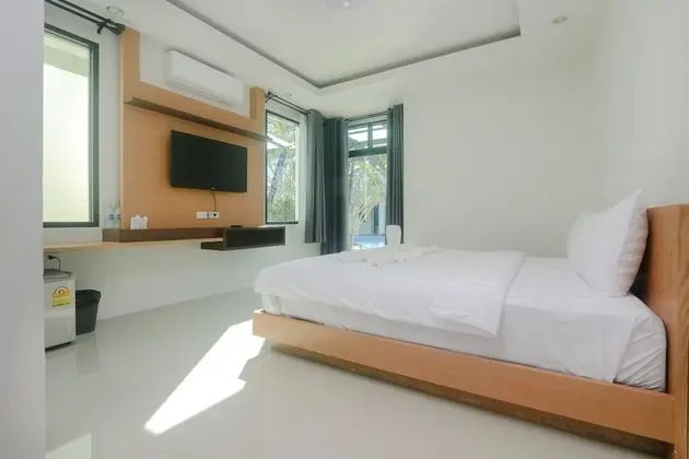 2 Bedrooms Villa