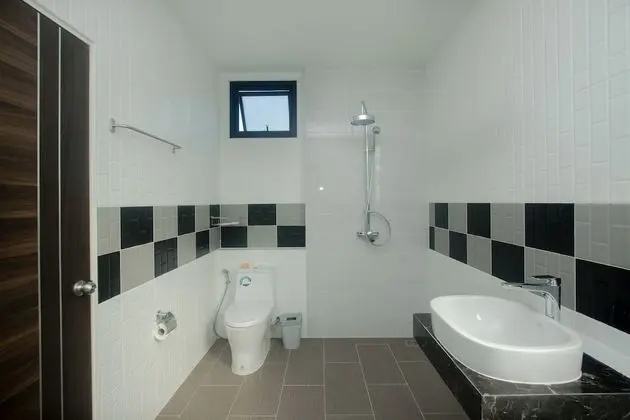 2 Bedrooms Villa