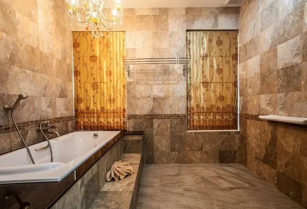 Whole villa using just 4 bedrooms for 8 Adults