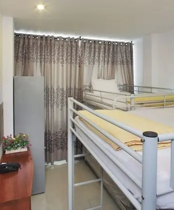 Ortak Ranzalı Oda, Sadece kadınlar için (4 Bed Female Dorm)