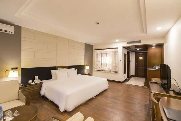 Deluxe Tek Büyük Yataklı Oda, Sigara İçilebilir, Deniz Manzaralı