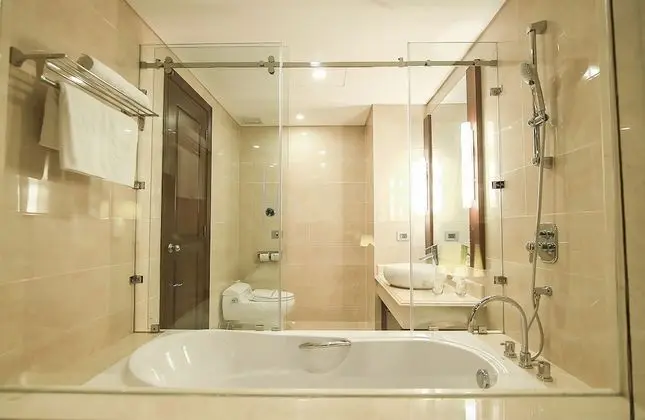 Deluxe Tek Büyük Yataklı Oda, Sigara İçilebilir, Deniz Manzaralı