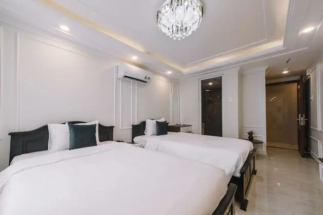 Premier Tek Büyük veya İki Ayrı Yataklı Oda (Suite)