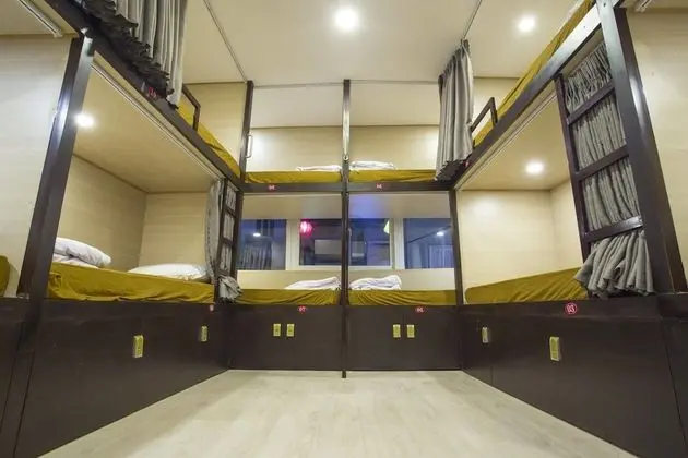 Ortak Ranzalı Oda, Sadece kadınlar için (14 beds)