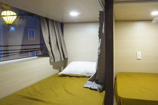 Ortak Ranzalı Oda, Sadece kadınlar için (14 beds)