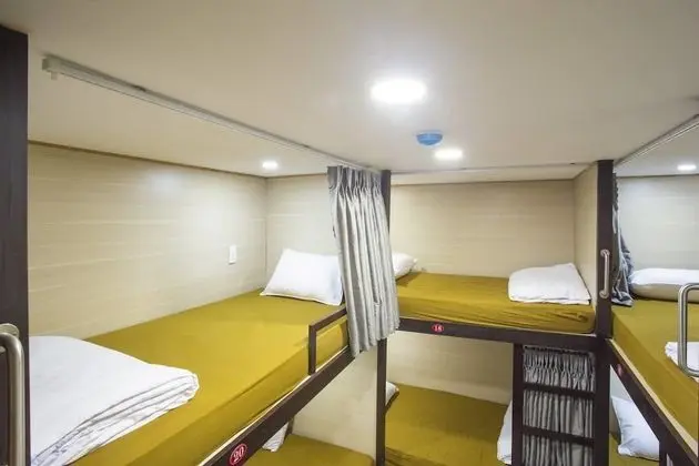 Ortak Ranzalı Oda, Şehir Manzaralı