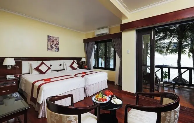 Beachfront Villa (VIP)