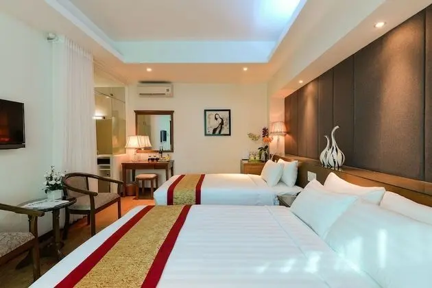 Deluxe Üç Kişilik Oda, Şehir Manzaralı