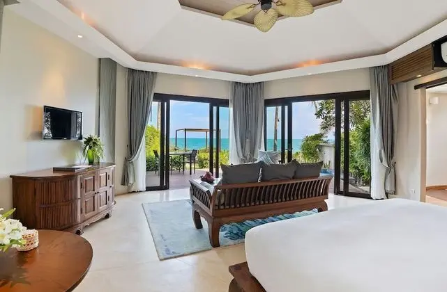 Beachfront Pool Villa