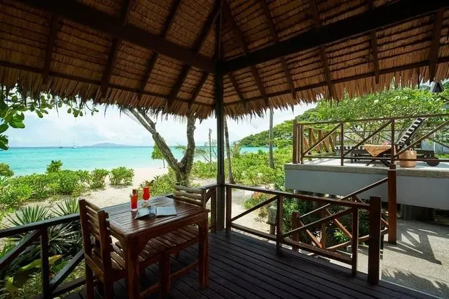 Beachfront Junior Suite