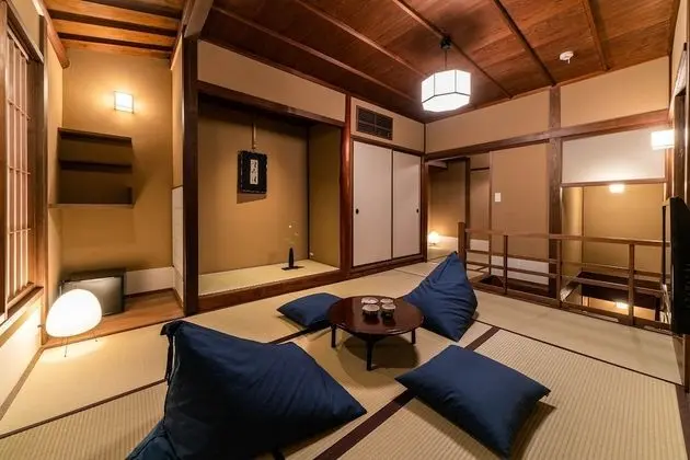 Traditional Dört Kişilik Oda, Sigara İçilmez, Özel Banyo