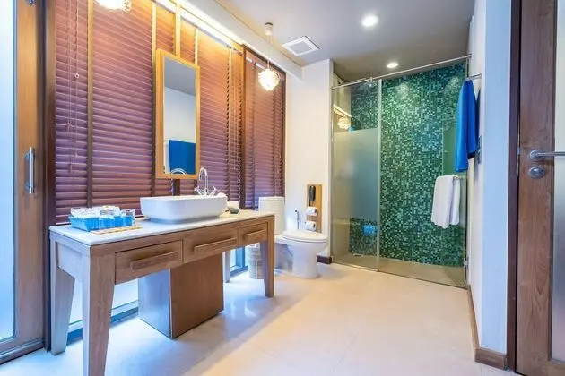 Premier room