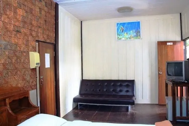 Deluxe Room With Air-Conditioning