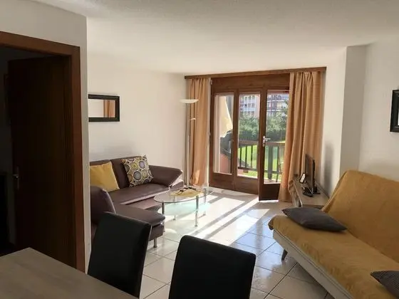 Apart Daire, 1 Yatak Odası, Balkon, Bahçe Manzaralı