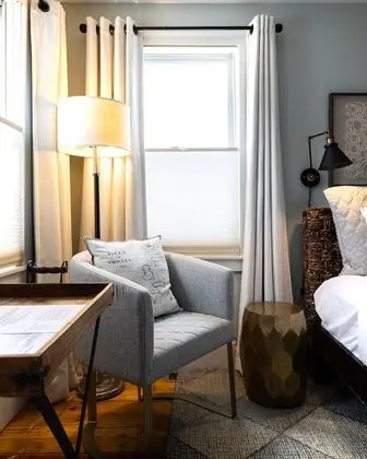 Standard Room, 1 Queen Bed, Ensuite (1)