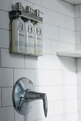 Standard Room, 1 Queen Bed, Ensuite (1)