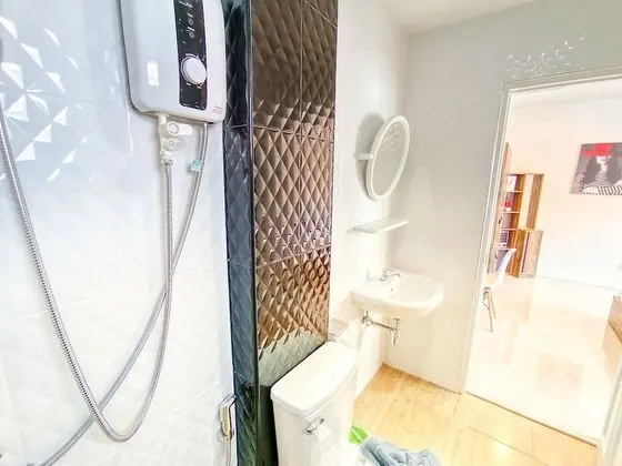 Tek Büyük Yataklı Oda, Balkon
