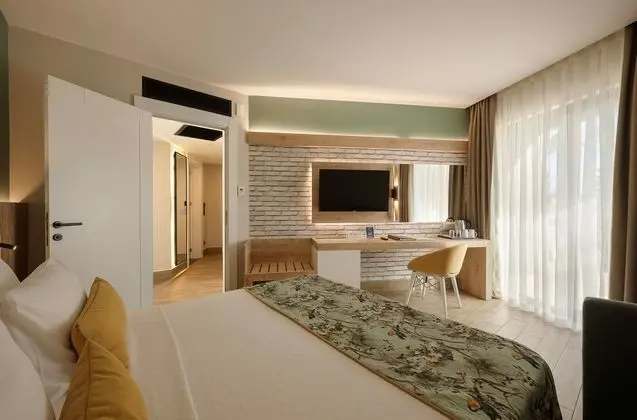 Aile Suite