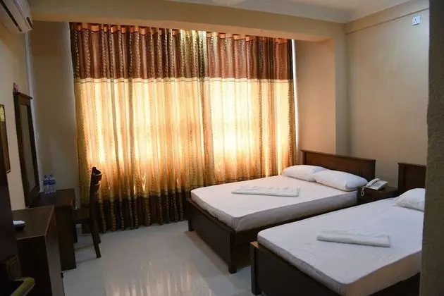 Deluxe Üç Kişilik Oda