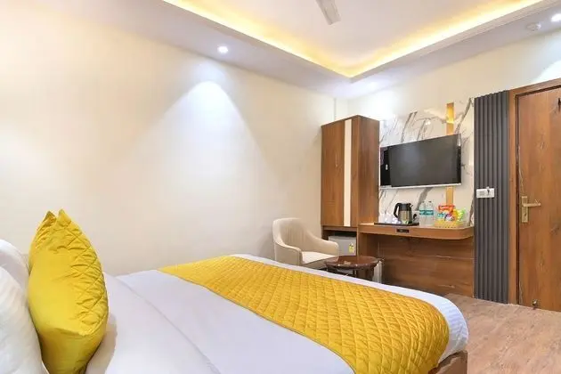 Deluxe Tek Büyük Yataklı Oda, 1 Çift Kişilik Yatak, Sigara İçilmez